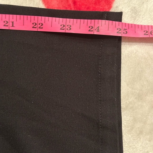 Market & Spruce Women's Black Cropped Pants - Picture 7 of 11